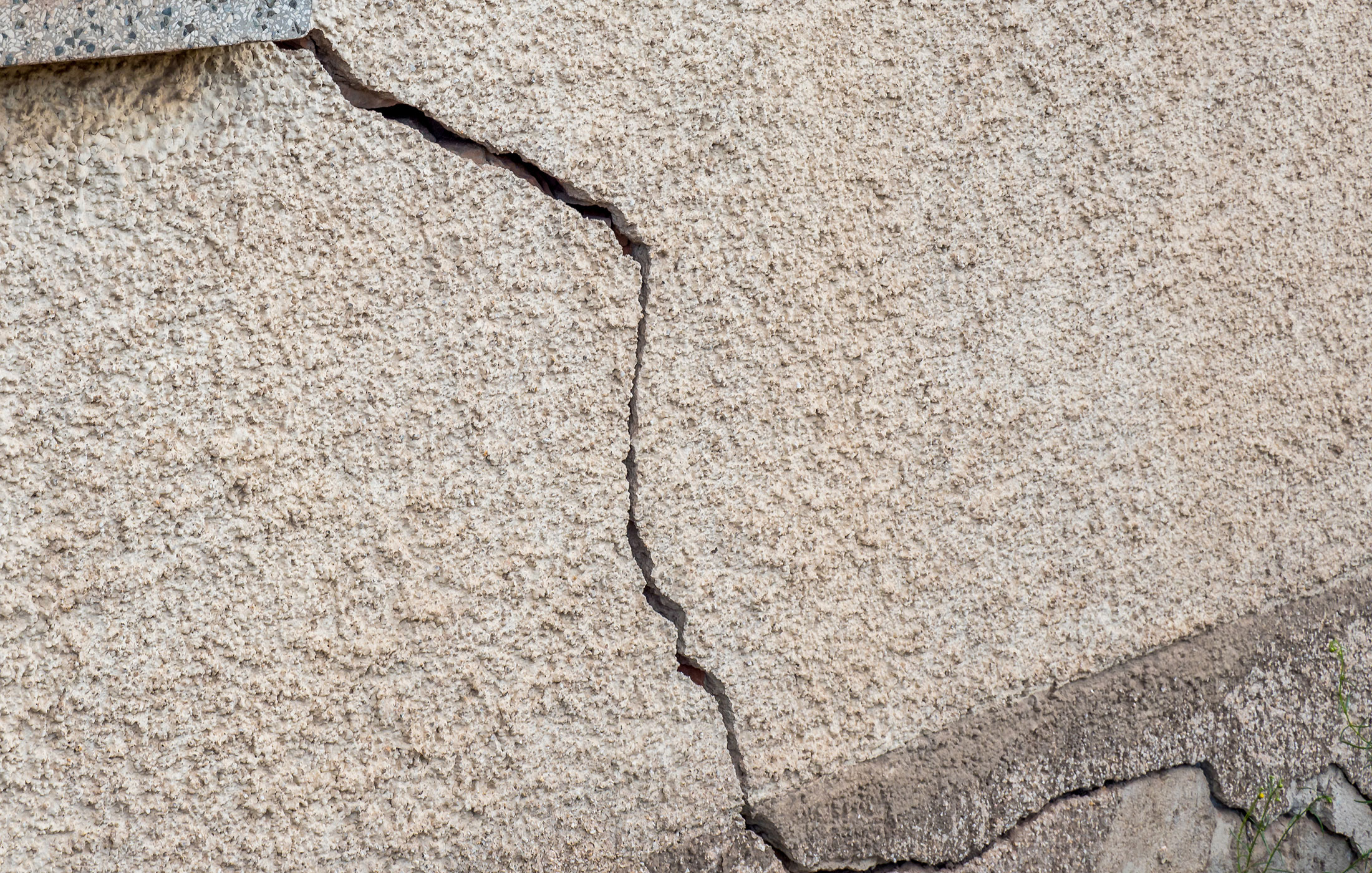 Monitoring and Addressing Cracks in Your Foundation